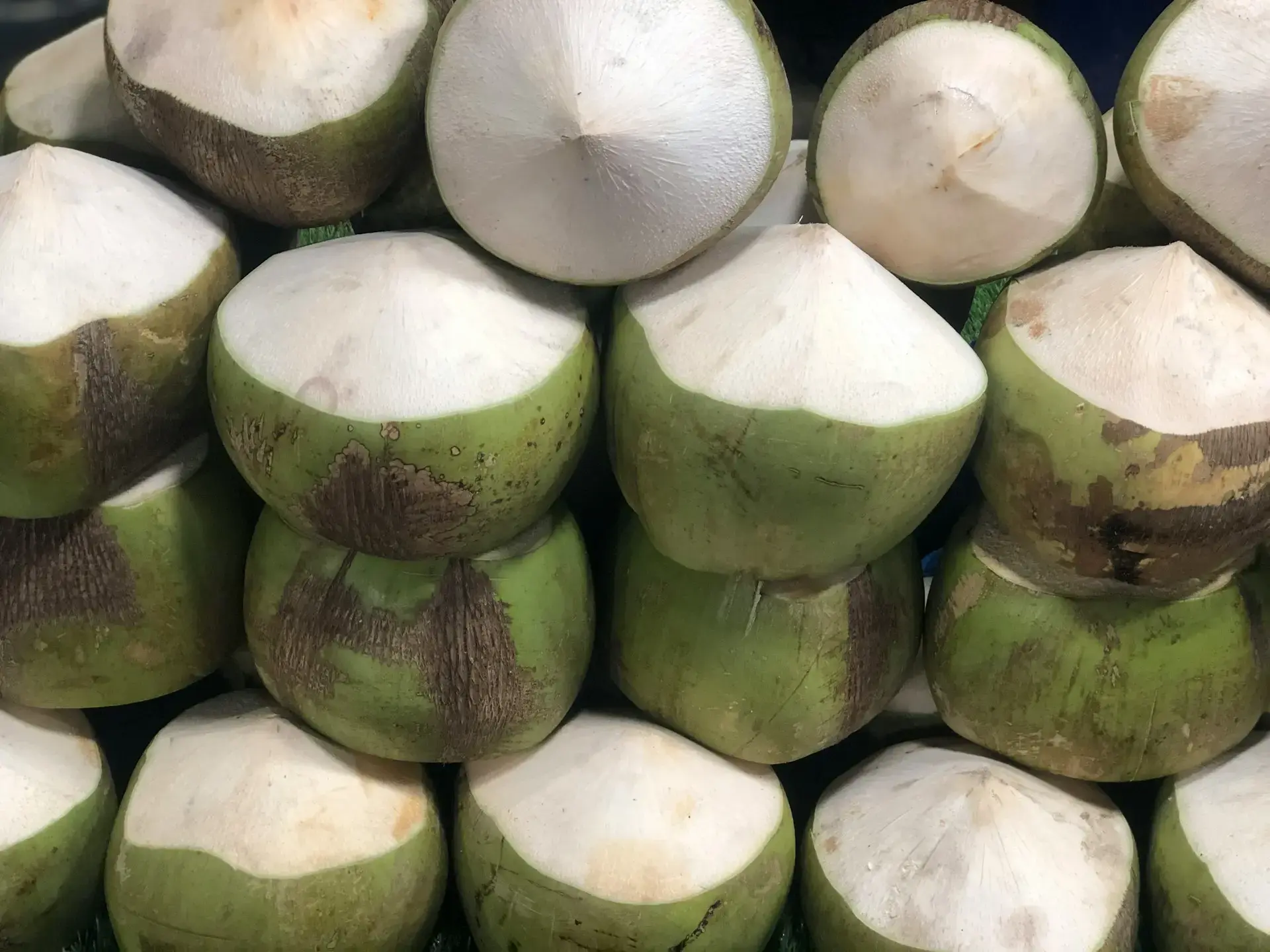 Xuất nhập khẩu tại chỗ